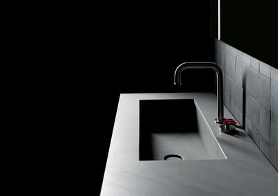 [Translate to English:] Bad Waschbecken Pietra Boffi Design